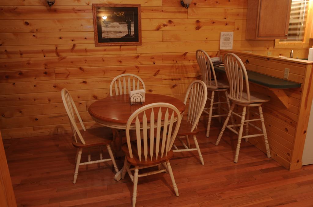 The Cabins At Pine Haven - Beckley - thumb 3