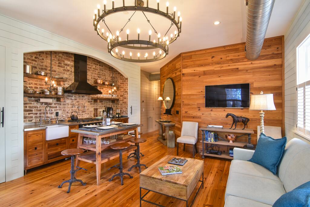 The Charlestonian - thumb 2