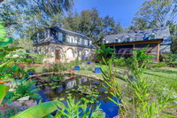 The Cottage at DuPont Tourism Bookings