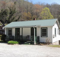 The Dogwood Cottage - Tourism Bookings