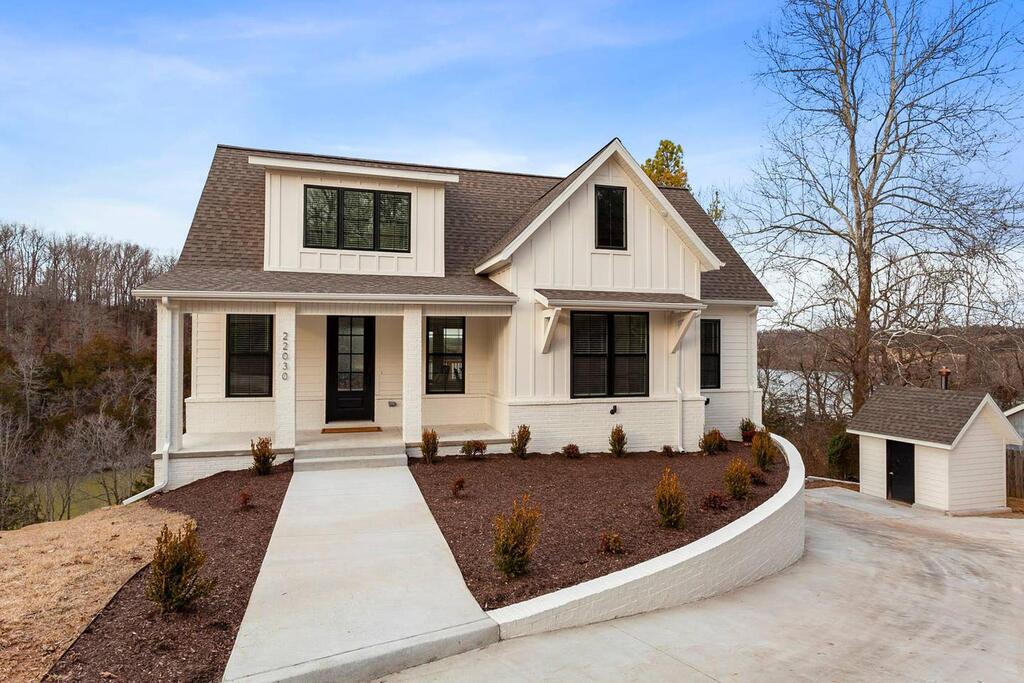 The Dogwood  5BR - The Dogwood *NEW* Spring Discounts, ON Lake - thumb 1