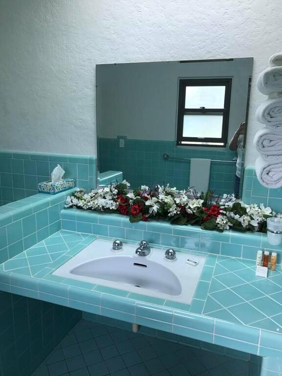 The Evergreen Motel - thumb 3