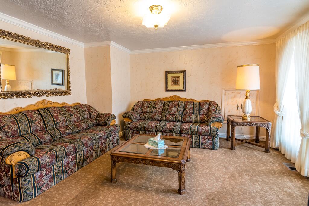 The Family Crash Pad Near SLC - thumb 3