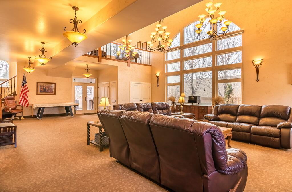 The Family Crash Pad Near SLC - thumb 0