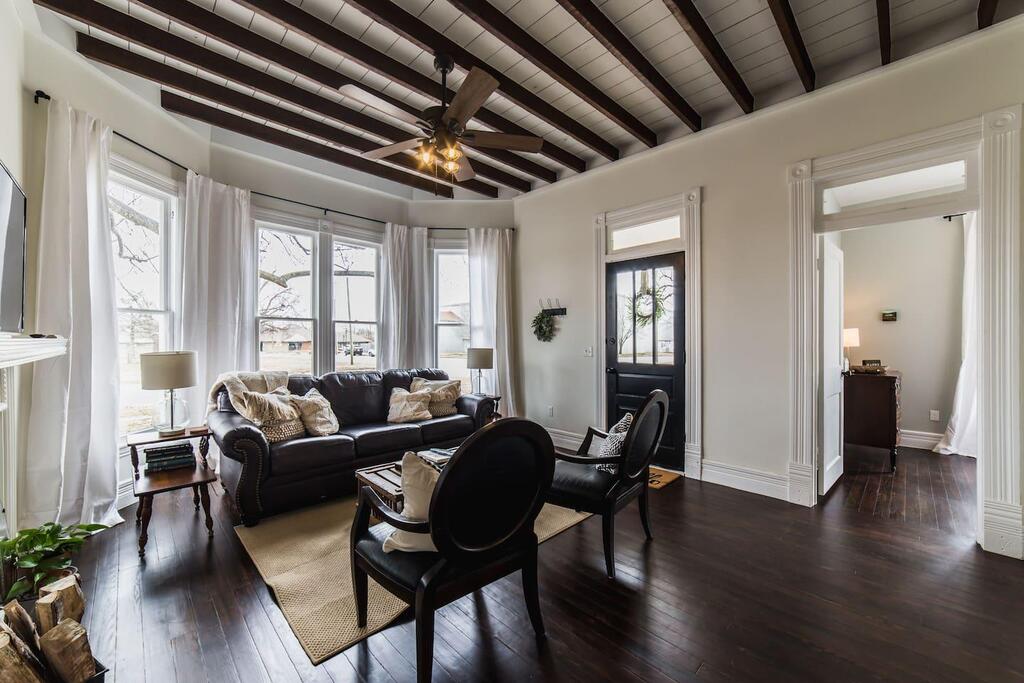 The Grove Cottage - Downtown Near Bike Trail & Arts - thumb 1