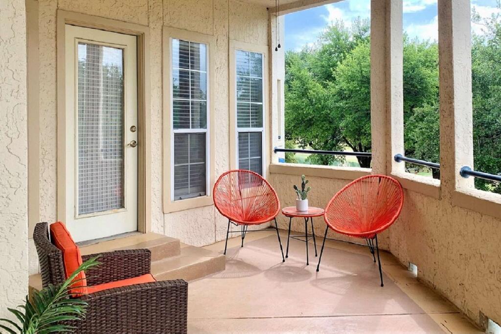 The Hideaway At The Island On Lake Travis - thumb 0