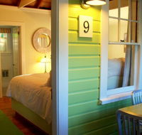 The Lake Winnipesaukee Cottage 8-9 - Students Accommodation