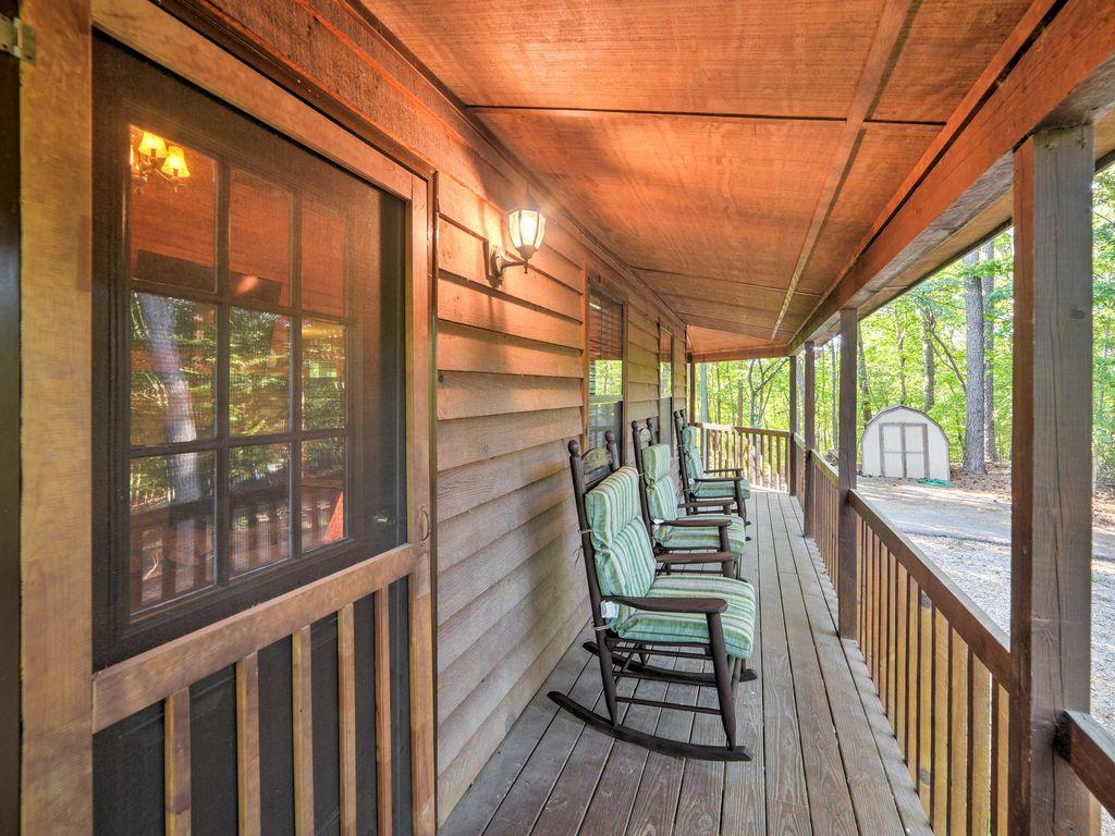 The Lazy Bear Lodge - thumb 1