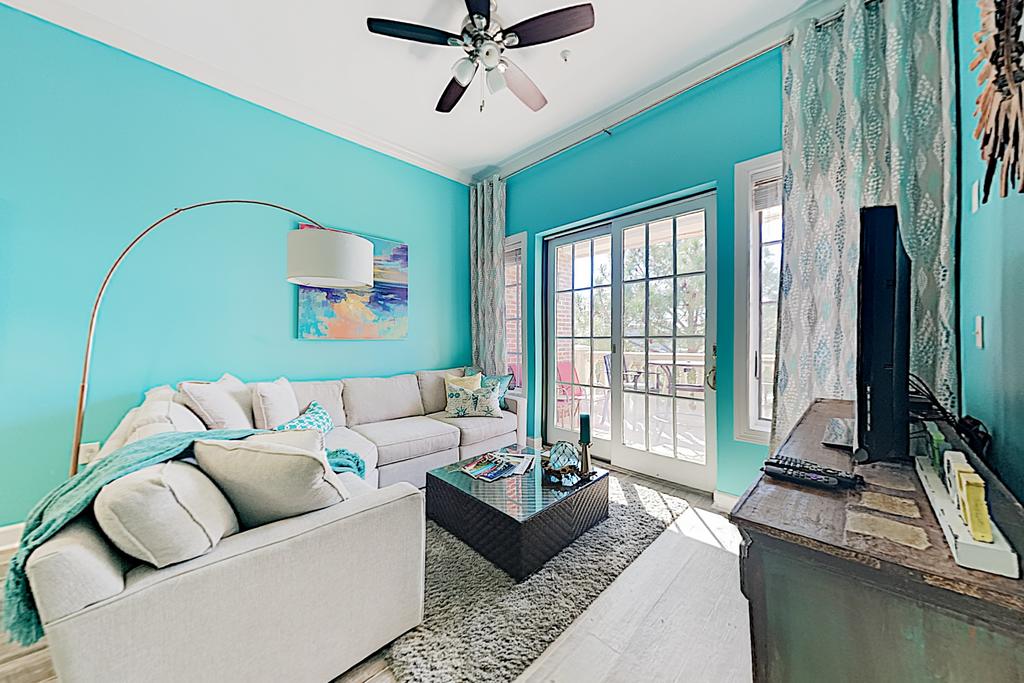 The Magnolia W/ Pool & Hot Tub - Walk To The Beach Condo - thumb 0