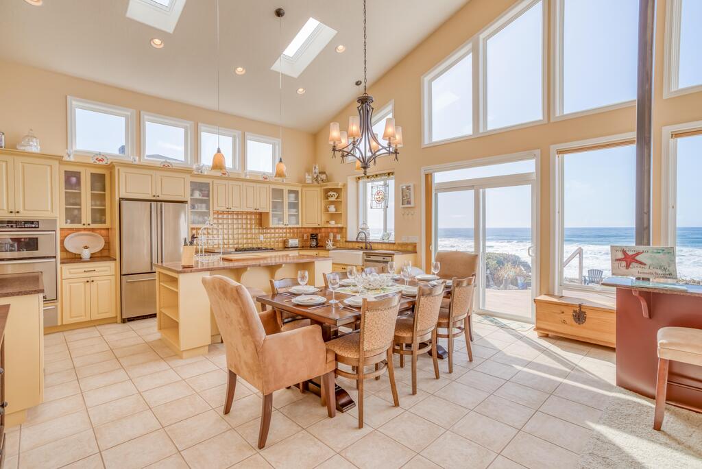 The Ocean Lounge - thumb 3