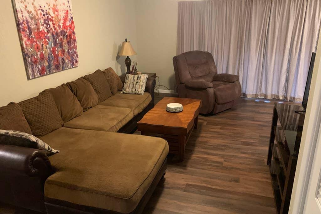 The Retreat - Executive Or Vacation Rental Home - thumb 2