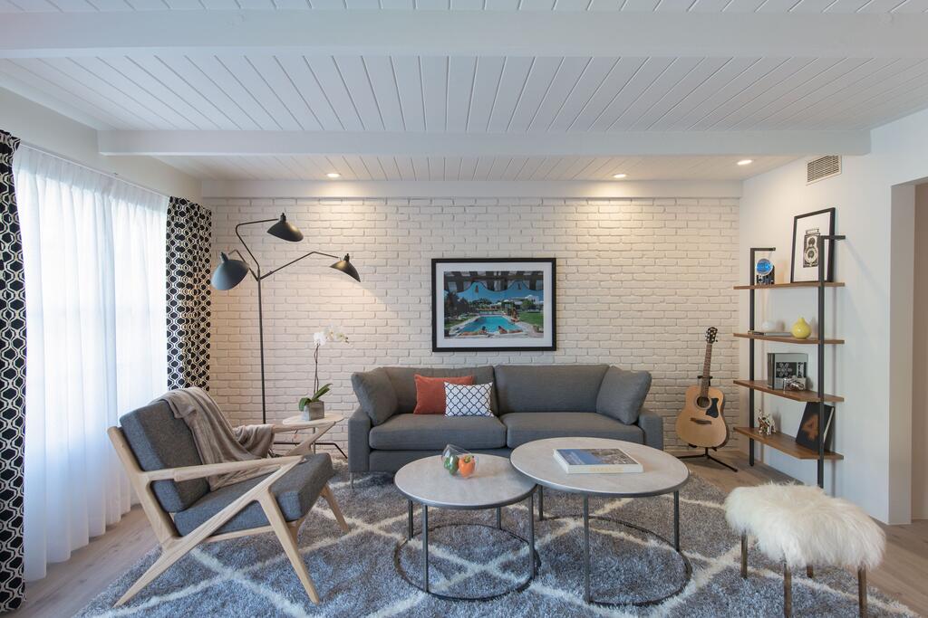 The Weekend Palm Springs - thumb 1