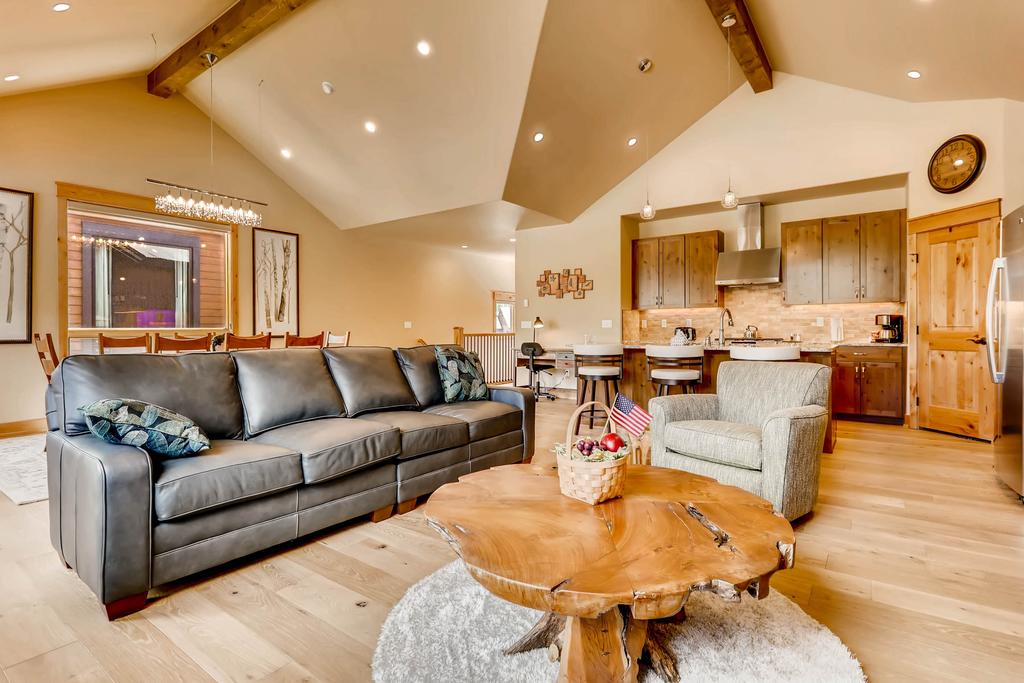 Three-Bedroom Townhouse - thumb 2