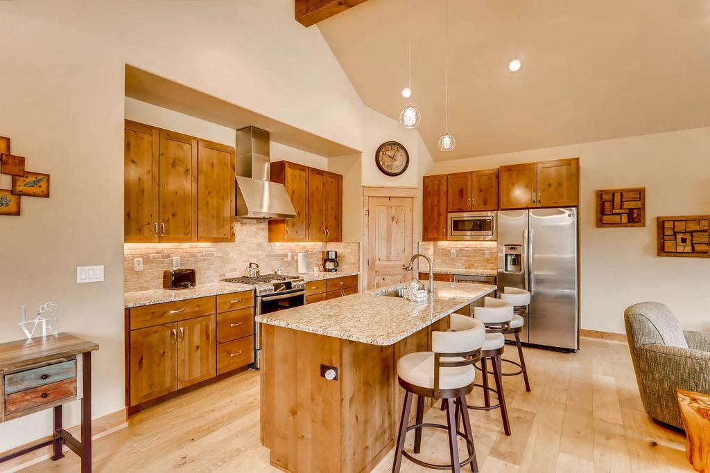 Three-Bedroom Townhouse - thumb 0