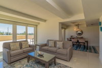 Time for a new adventure by the beach Bayview chic condo in beachfront resort. Pet friendly Tourism Bookings