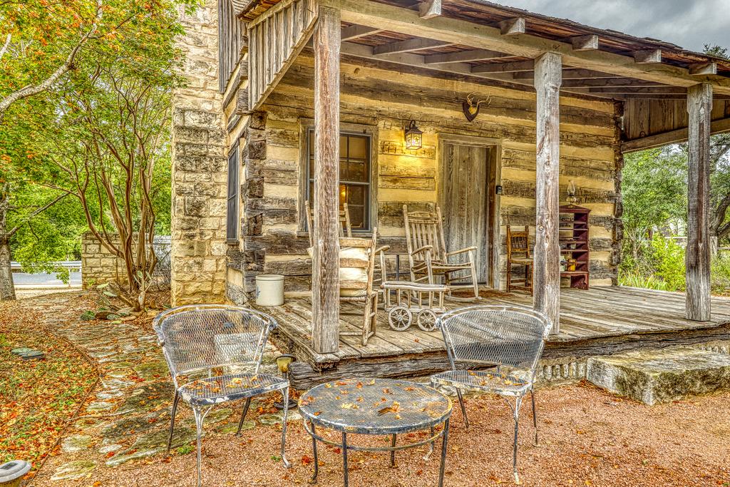 Town Creek Log Cabin - thumb 1