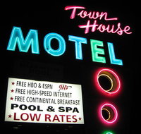 Town House Motel - Tourism Bookings