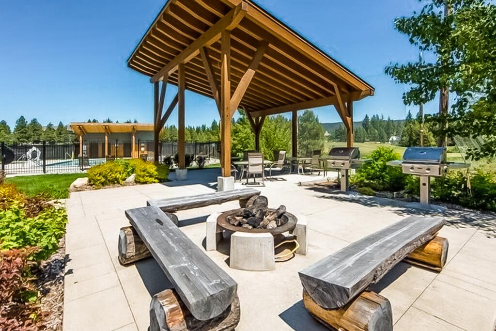 Trail Head Lodge # 302 - thumb 2