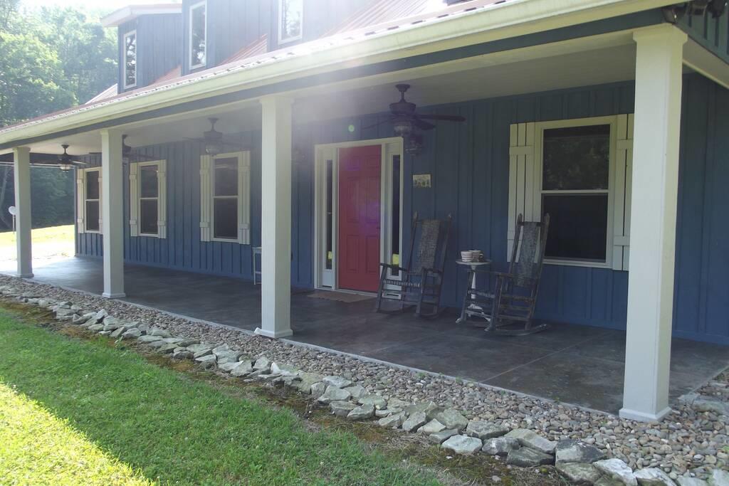Tranquil Cabin Near Gatlinburg, Tn - thumb 1