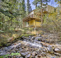 Tranquil Dumont Home with Creek  Mtn Views - China Accommodation