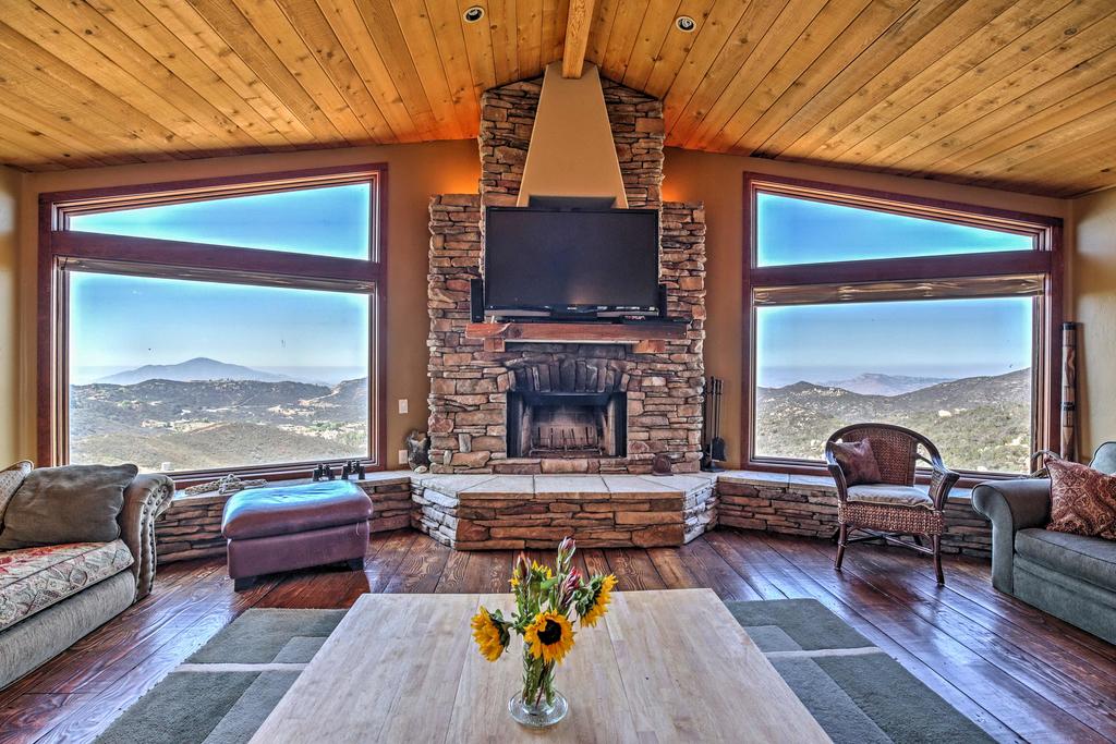 Tranquil Mountain Retreat With Pool & Views In Jamul! - thumb 1