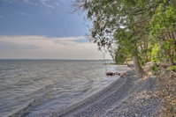 Tranquil Studio with Private Beach on Lake Champlain Tourism Bookings