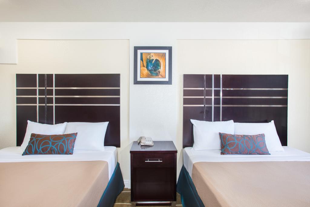 Travelodge By Wyndham Fresno Yosemite Area - thumb 2