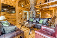 Treehouse USA Accommodation