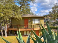 Treehouse Bungalow steps from Lake Travis pool  hot tub next to marina 18 Tourism Bookings
