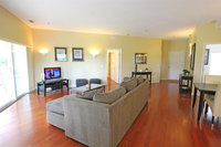 Two bedroom at the lakeside GCC USA Accommodation