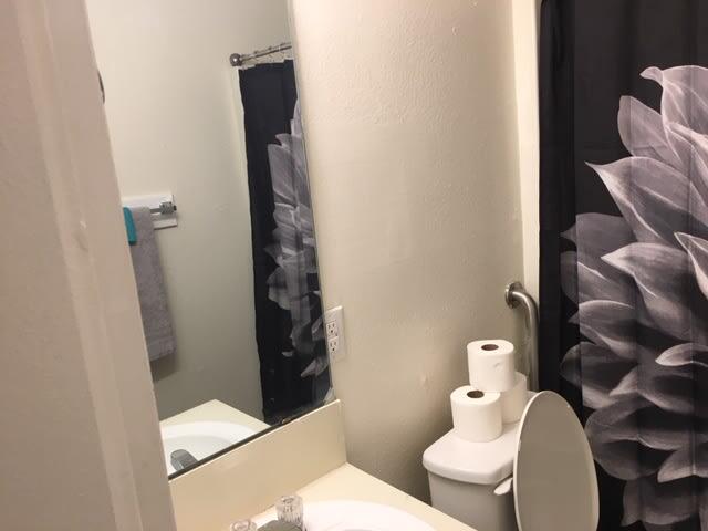Two-bed One-bath Downstairs Close To Fort Sill! - thumb 0