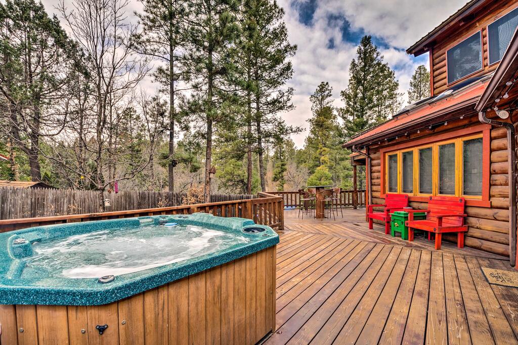 Unique 'Bear Country Cabin' In Ruidoso With Hot Tub! - thumb 1