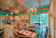 Updated  Pet-Friendly Ruidoso Downs Home with Deck Tourism Bookings