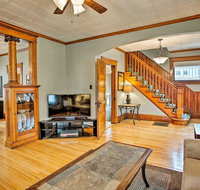 Updated Albert Lea Home By Fountain Lake and Main St - Tourism Bookings