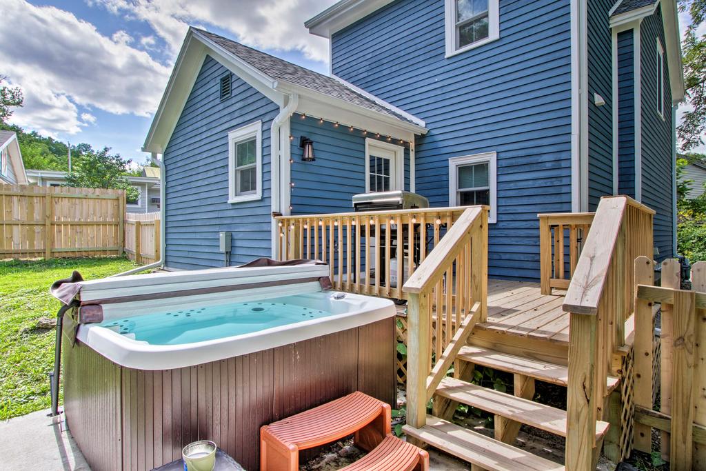 Updated Galena Home With Spacious & Pet-Friendly Yard - thumb 0