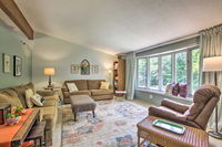 Updated Home on Scenic Bluff Country Acreage Tourism Bookings