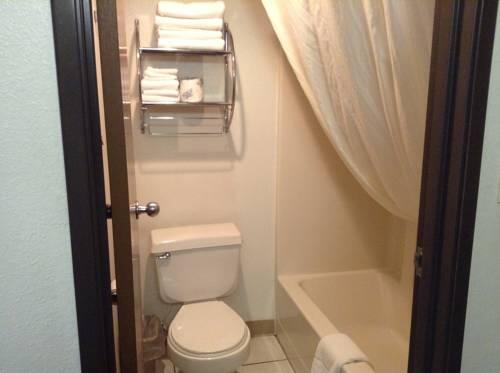 Valley Motel - thumb 1