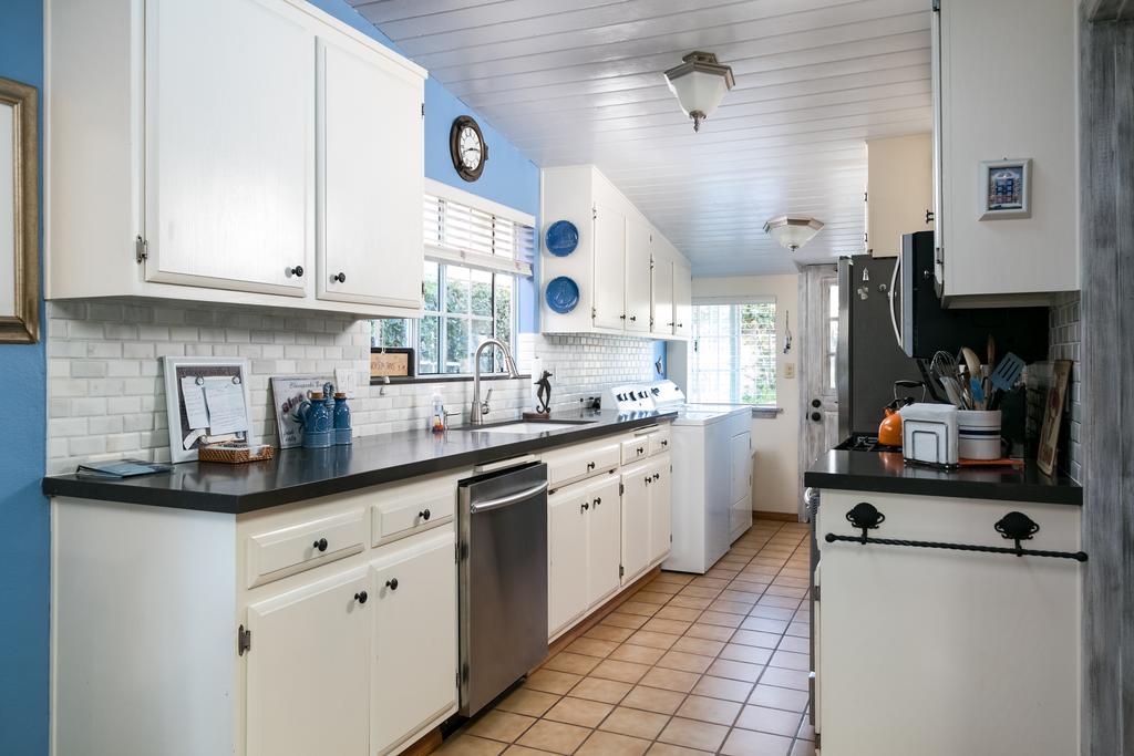 Ventura Beach Oasis Cottage - thumb 1