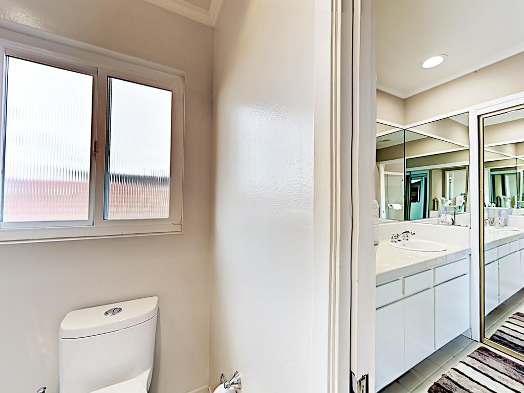 Ventura Keys Luxury Hacienda Home - thumb 1
