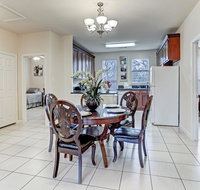 Villa Laverne 3 Bedroom Suite Furnished Condos - USA Accommodation