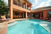 Villa Royal Sunshine Tourism Bookings
