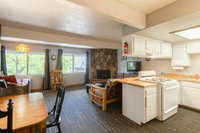 Village Suites Inn - Brown Bear - Perfect Location in the Village fully equipped unit Tourism Bookings