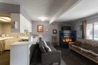 Village Suites Inn - Grizzly Bear - Perfect Location IN THE VILLAGE Can't be better Tourism Bookings