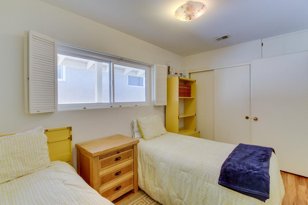 Vintage Views - thumb 2