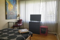 Walk to Beaumont Hospital Royal Oak 3 Bedrm Washer Dryer Smart TV in each room Tourism Bookings