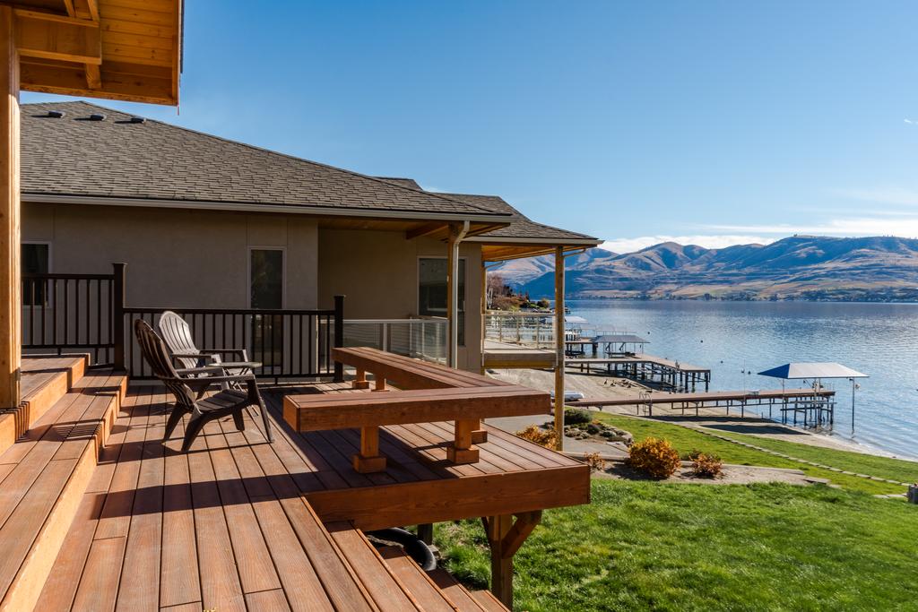 Water's Edge - thumb 2