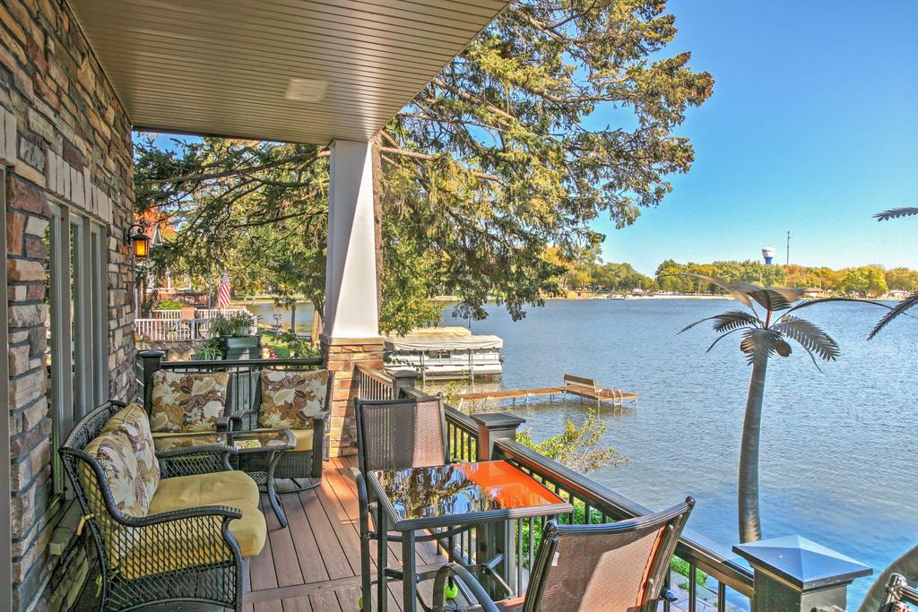 Waterfront Black Hawk Lake Home W/Game Room, Bikes - thumb 1