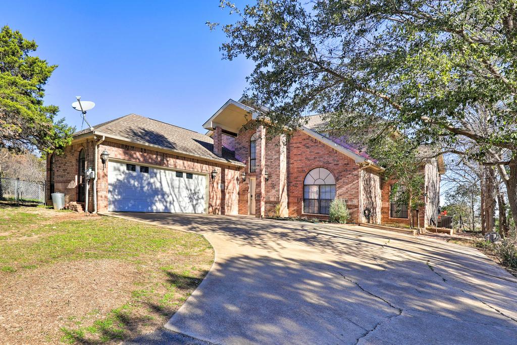 Waterfront Granbury Home With 3 Decks And Lake Access! - thumb 2
