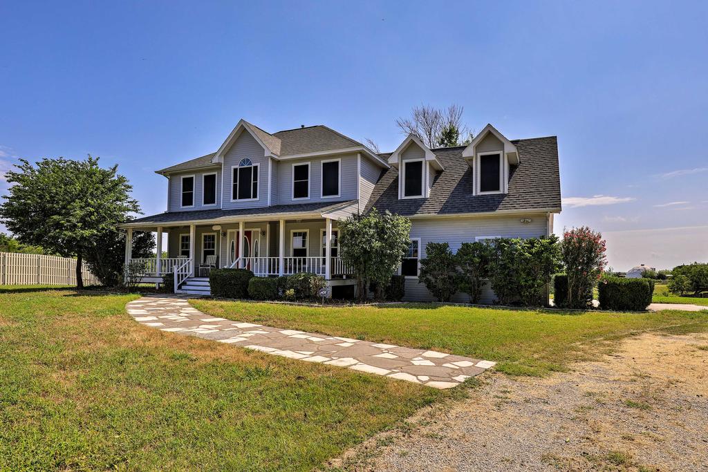 Waterfront Granbury Lake Retreat With Deck & Dock! - thumb 2