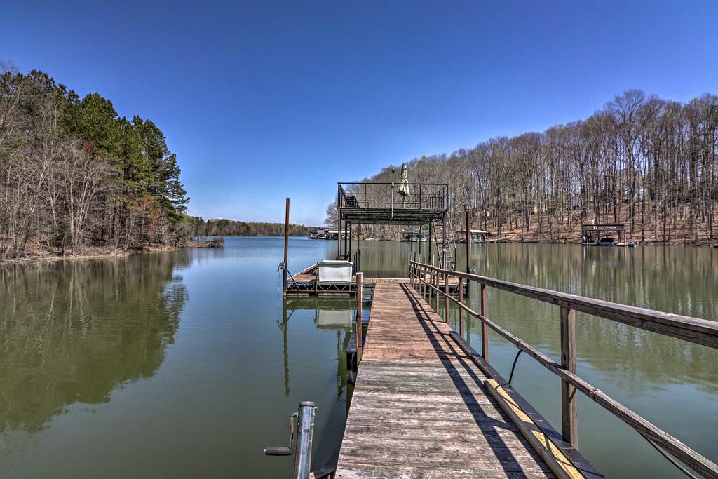 Waterfront Home On Lake Lanier With Dock & Slip! - thumb 2